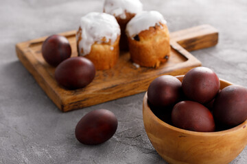 Obraz premium Still life many colorful easter eggs on a textural background. Rustic. Easter celebration concept.