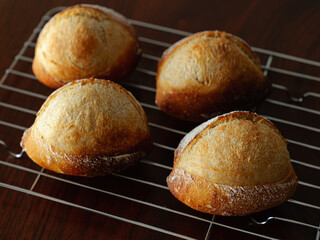 小さな全粒粉フランスパン