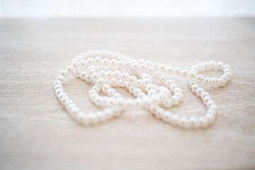 Beads of white pearl beads