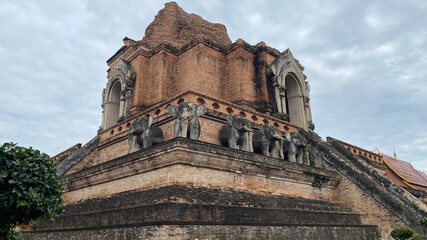 Fototapeta premium Stone temple ruin in Chiang Mai 