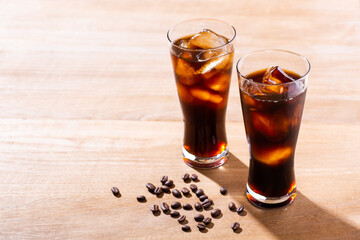 テーブルのアイスコーヒー