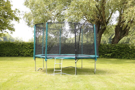 Bilder zum Aufbau eines Trampolin - Gartentrampolin Aufbauanleitung - Trampolin Zubeh&ouml;r, Trampolinzubeh&ouml;r