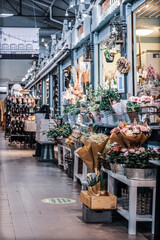 Tampereen Kauppahalli Markthalle Markt Lebensmittelmarkt Sehenswürdigkeit Blumenstand Verkaufsstand Verkaufsstände Kontor Tampere historisch