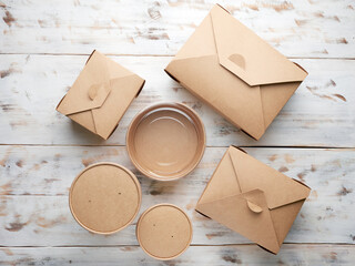 different paper containers for takeaway food