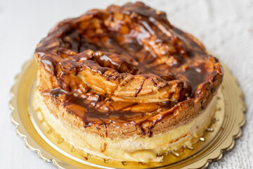 giant extra large chocolate caramel vanilla custard cream profiterole cake