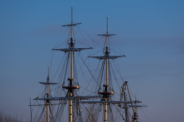 Ship masts