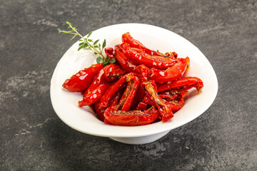 Sun-dried tomato in olive oil