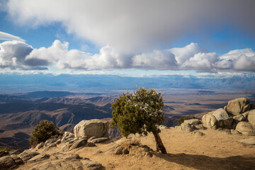 Fototapeta na wymiar Cloudy day over Coachella valley