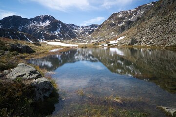 Fototapeta premium Great lake of the Aragonese Pyrenees