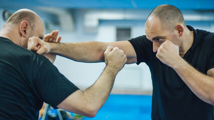 Sparring training and demonstration of street fight technique against attacker
