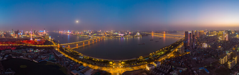 Fototapeta premium Wuhan city skyline scenery in Wuahn, Hubei, China