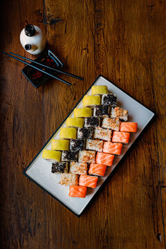 sush set  with soy sauce