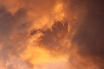 Fototapeta na wymiar Sky with clouds at sunrise.