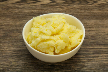 Mashed potato in the bowl