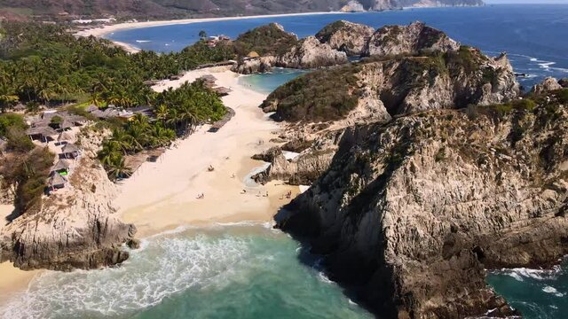 Aeralview playa Maruata, Michoacan, Mexico