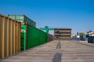 Fototapeta premium A container on the side of a railway track.