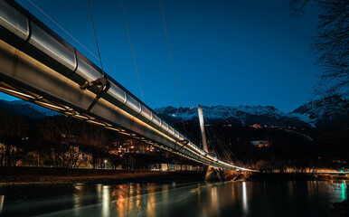 Fototapeta na wymiar Night view of the Hungeburg cable car in Innsbruck.2021