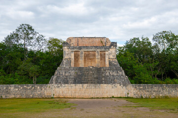 Fototapeta na wymiar Templo Norte in Juego de Pelota Ball Court at Chichen Itza archaeological site in Yucatan, Mexico. Chichen Itza is a UNESCO World Heritage Site.