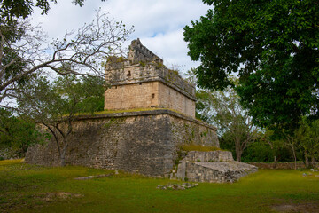 Fototapeta na wymiar Casa Colorada (Red House) Chichen Itza archaeological site in Yucatan, Mexico. Chichen Itza is a UNESCO World Heritage Site.