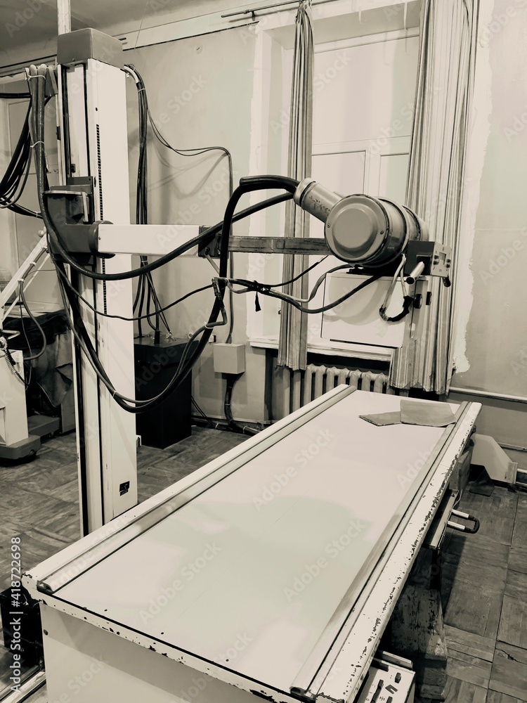 Canvas Prints old x-ray machine in the hospital