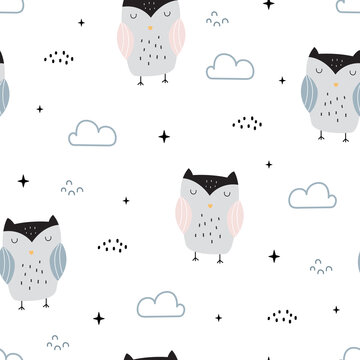 Seamless pattern Cartoon animal background with owl and sky Hand drawn design in kid-style use for print, wallpaper, textile, vector illustration.
