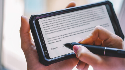 Electronic Signature - Making Signature on the screen