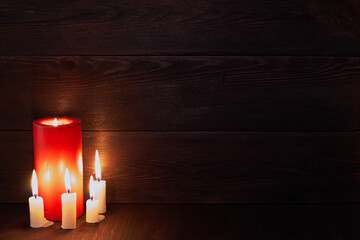 candle light in the dark wood background