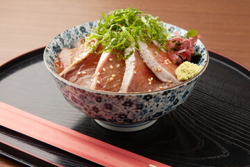 鰤の漬け丼