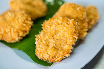 Deep fried shrimp cake - Thai food.