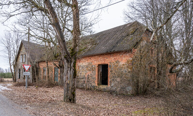 old farm house in the countryside