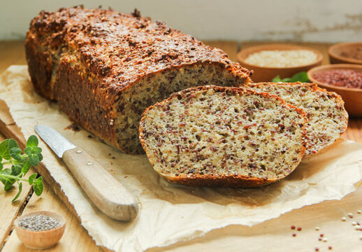 Quinoa Chia Eiwei&szlig;brot Eiwei&szlig; Brot wenig Kohlenhydrate Keto Di&auml;t 