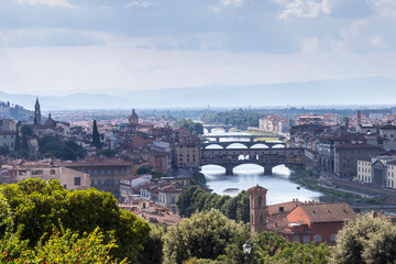 Fototapeta na wymiar View of the beautiful Florence city in daytime at Italy.
