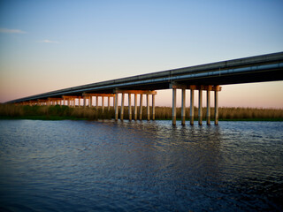 Fototapeta na wymiar Sunset View under a bridge 