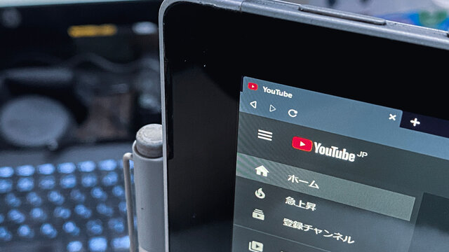 YouTubeロゴ(https://www.youtube.com/)。2,021年3月撮影/日本