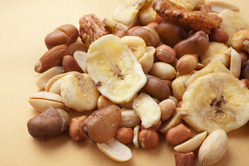 ミックスナッツ　　豆菓子・木の実