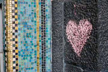 Straßenkunst mit Herz