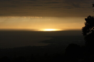 Fototapeta premium Beautiful sunset landscape of Kua Bay (Manini'owali beach) in Big Island, Hawaii