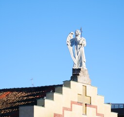 Statua di angelo
