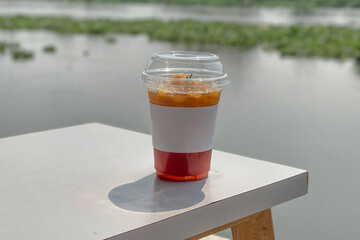Coffee mug by the water That can be used to decorate the shop or put a logo.