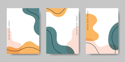 Eine Sammlung von drei abstrakten Hintergründen. Handzeichnung verschiedener Formen und Doodle-Objekte. Trendige moderne zeitgenössische Vektorillustration. Jeder Hintergrund ist isoliert. Pastellfarbe © Alex Hariyandi