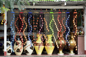 Artesanias hechas a mano, en el pequeño pueblo de San Juan de Oriente, cerca de la ciudad de Granada, en el oeste de Nicaragua