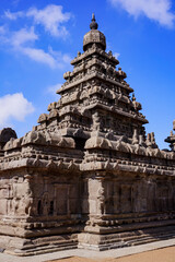Fototapeta na wymiar Shore temple built by Pallavas is UNESCO World Heritage Site located at Great South Indian architecture, Tamil Nadu, Mamallapuram or Mahabalipuram