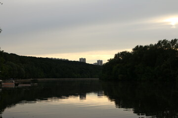 Obraz na płótnie Canvas Fili Park Russia. Moscow River. Sunset in summer