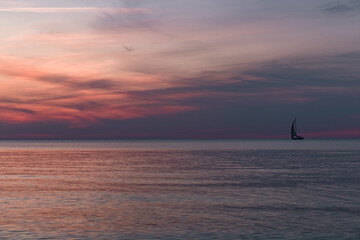 Fototapeta premium sailboat at sunset