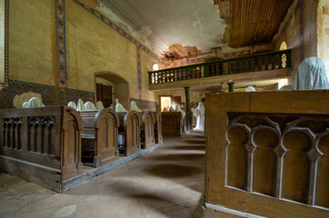 Geister in der Kirche