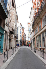 Fototapeta na wymiar street in the town - Montauban, France