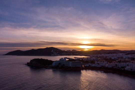 Puesta de Sol Dorada
