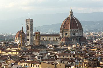 Fototapeta na wymiar Vista aérea de Florencia con su catedral. Italia.