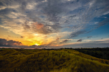 Sonnenuntergang über den Dünen