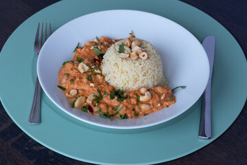 Creamy bean masala with bulgur 